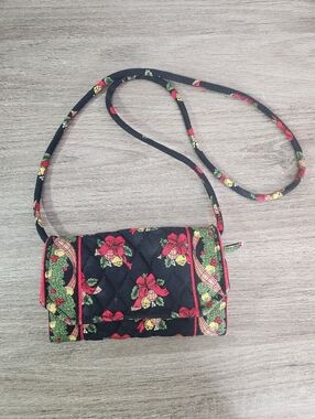Vintage Rare Vera Bradley "Hens and Holly" Crossbody Purse/Wallet